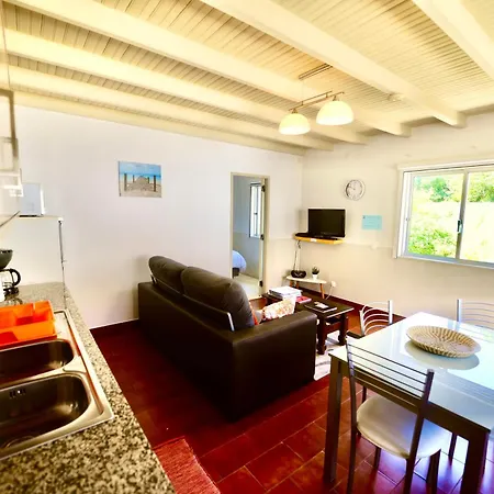 Ferienhaus Laranjeira - House With Private Garden And Pool Alfeizerão