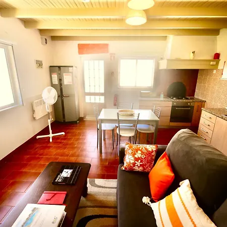 Ferienhaus Laranjeira - House With Private Garden And Pool *