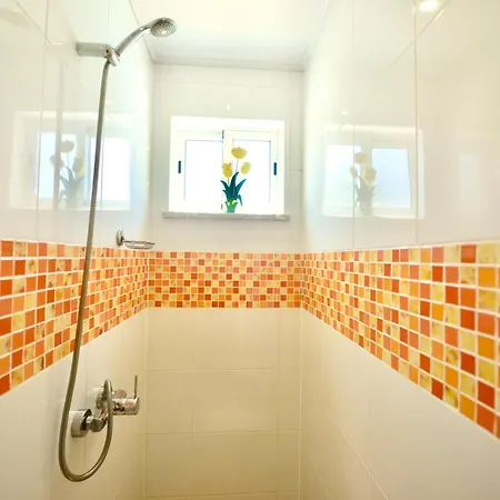 Ferienhaus Laranjeira - House With Private Garden And Pool *