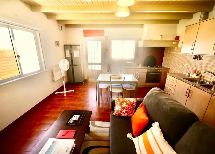 Casa vacanze Laranjeira - House With Private Garden And Pool *