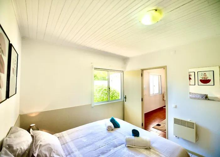 Casa vacanze Laranjeira - House With Private Garden And Pool Alfeizerão